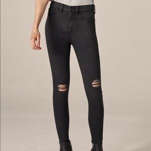 Rag & Bone High Rise Skinny Jean- size 27
